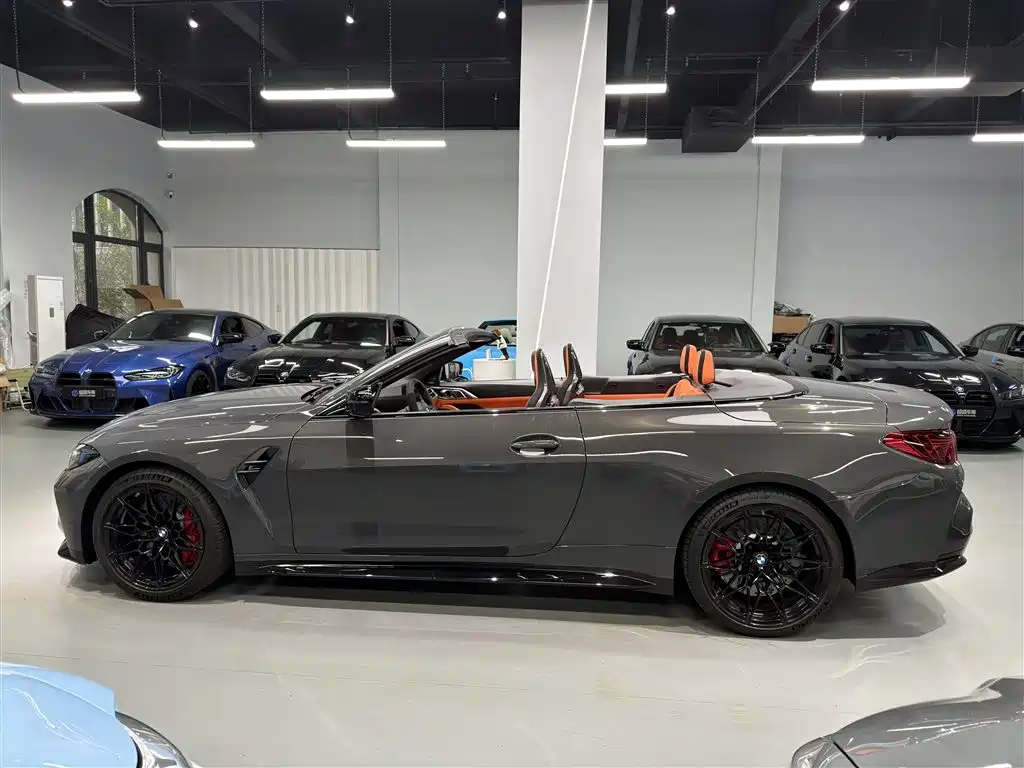 BMW M4 2024 BMW M4 Convertible M xDrive Competition фото 3