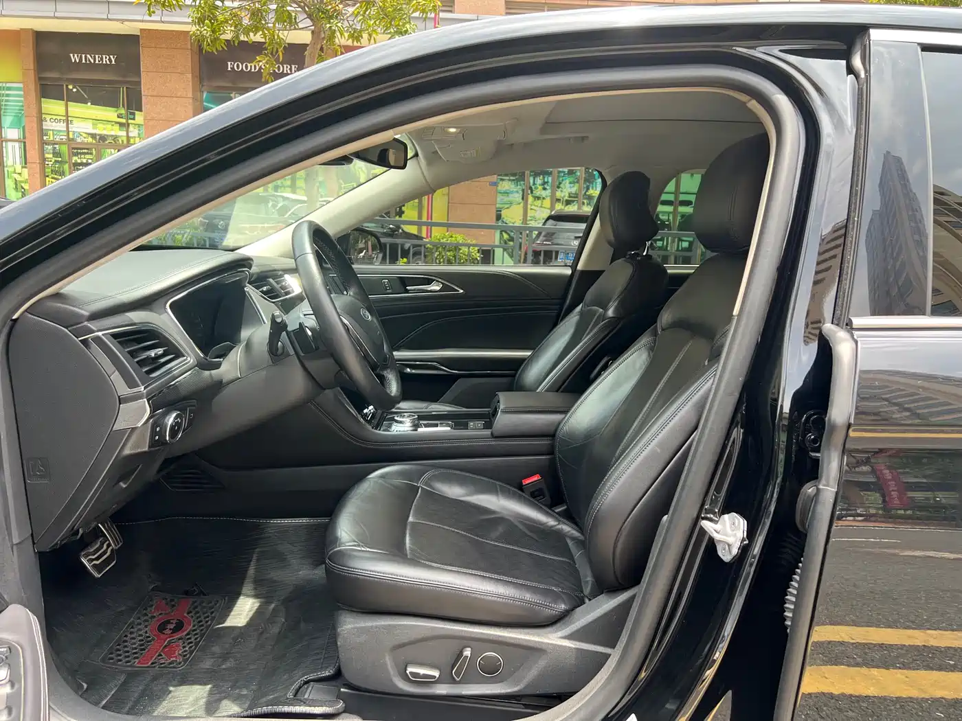 Ford Taurus 2019 EcoBoost 245 Premium Edition фото 8