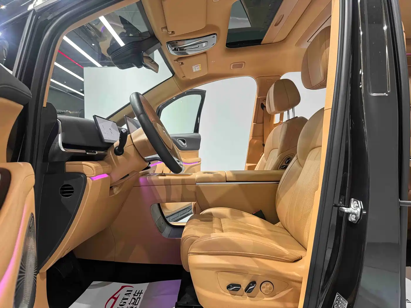 Voyah Auto Voyah Dreamer 2025 PHEV 4WD Kunpeng Premium Edition фото 5