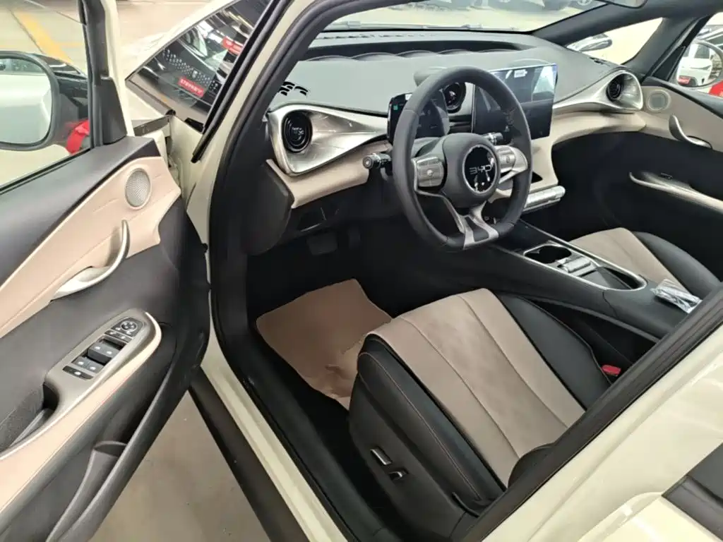 BYD Dolphin 2026 2025 420km Freedom Edition