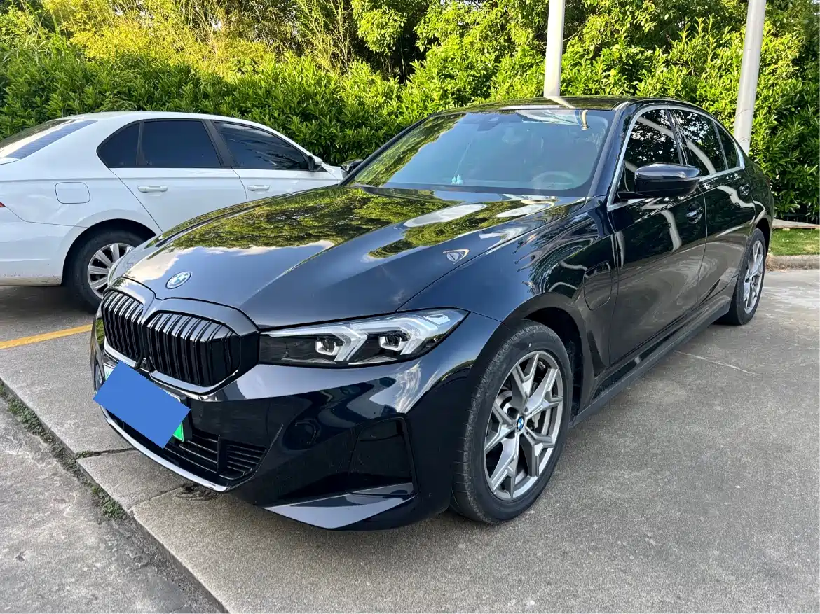 BMW i3 2025 eDrive 35 L