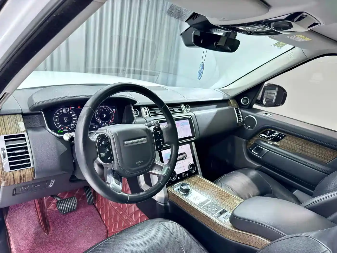 Land Rover Range Rover 2018 3.0 SC V6 Vogue Heritage Edition фото 2