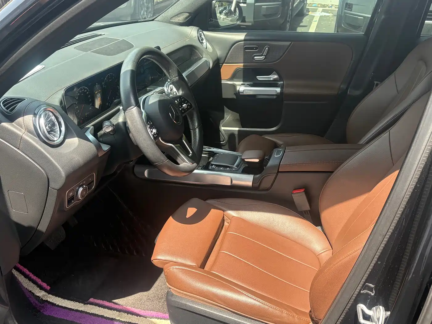 Mercedes-Benz GLB 2022 Model GLB 200 Fashion Edition фото 4