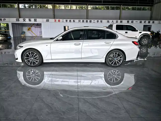 BMW 3 Series 2023 320Li M Sport Package — фото 4