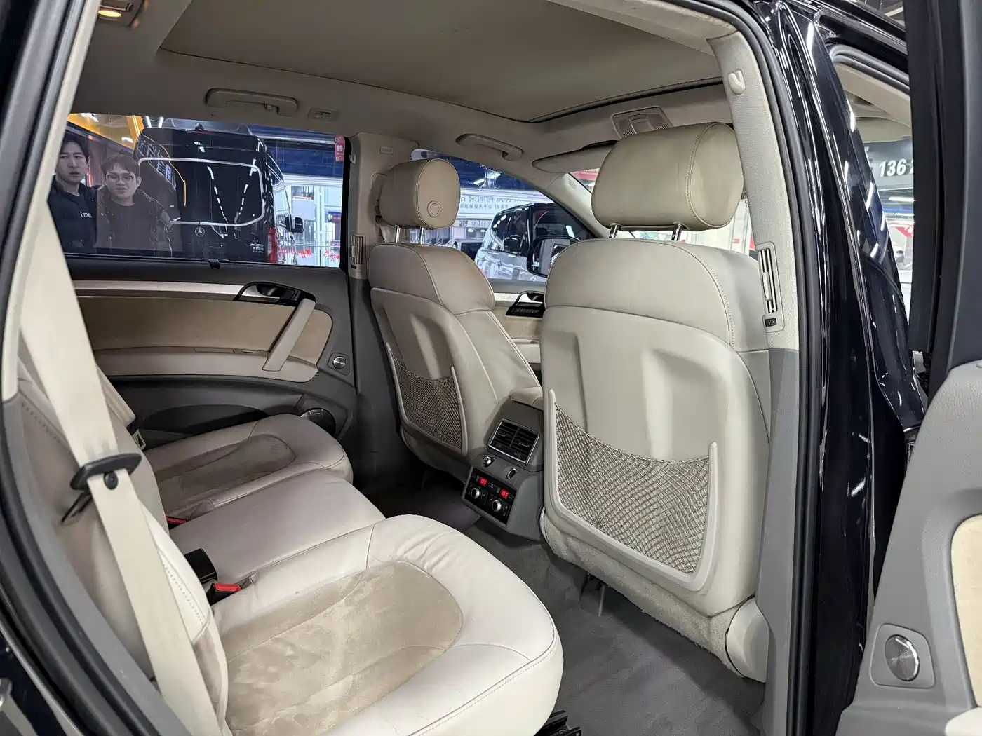 Audi Q7 2010 3.6 FSI Technology Off-road Limited Edition фото 6