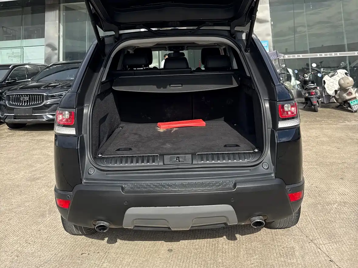 Land Rover Range Rover Sport 2016 3.0 SDV6 HSE фото 14