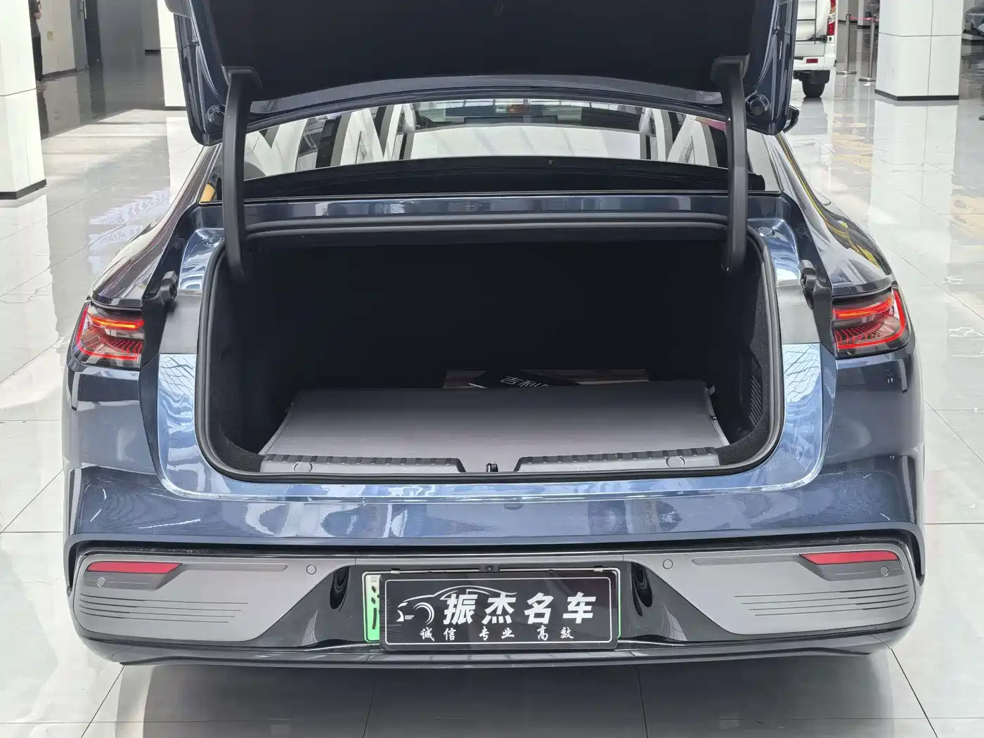 Geely Galaxy Galaxy Xingyao 8 2025 2025 130km EM-P Starship Edition