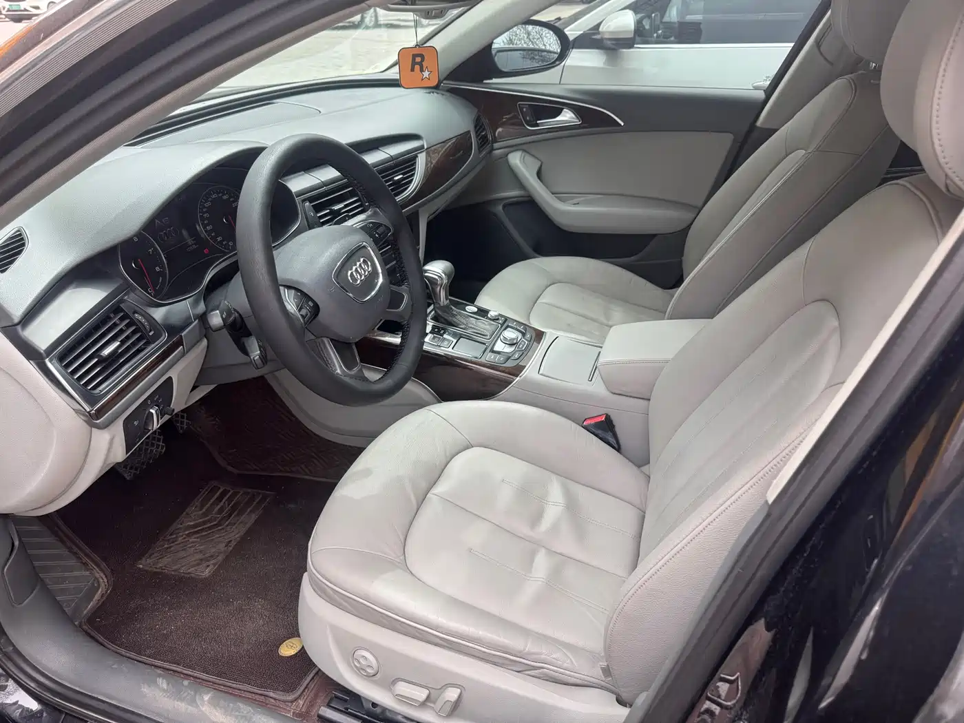 Audi A6L 2012 30 FSI Comfort фото 4