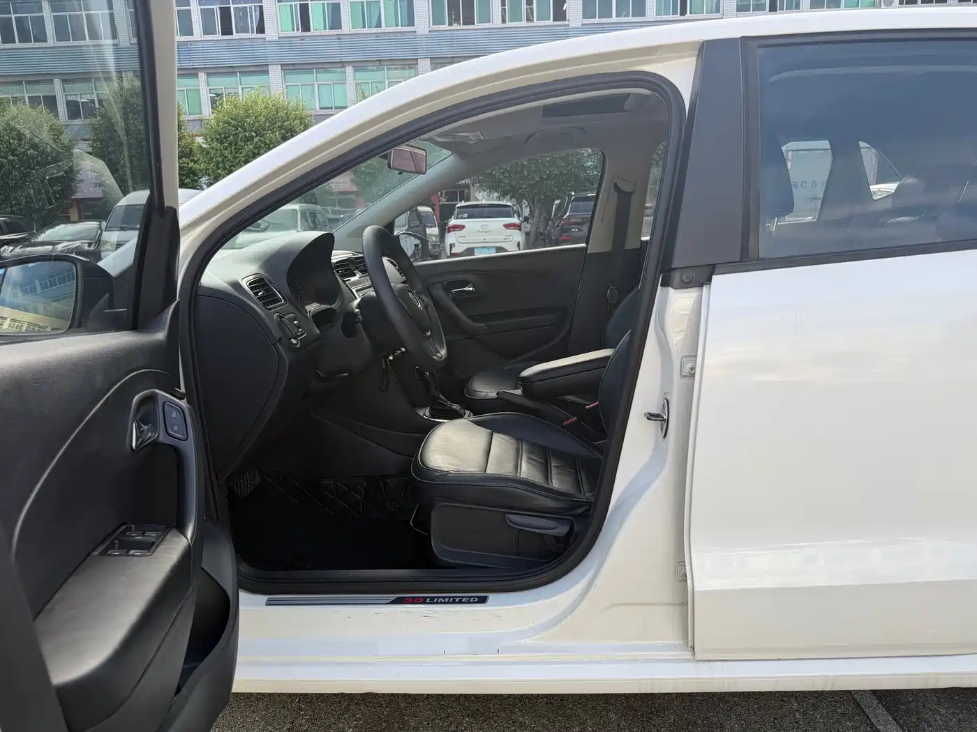 Фото 9 - Volkswagen Polo