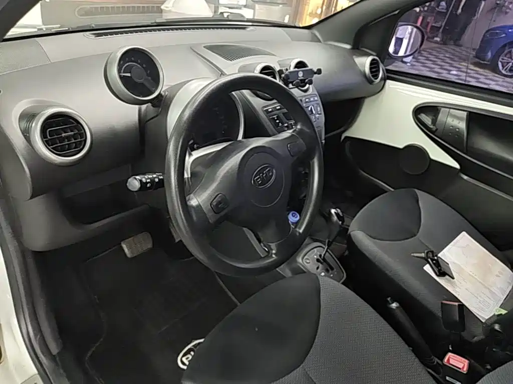 BYD F0 2014 2013 1.0L AMT Cool Edition