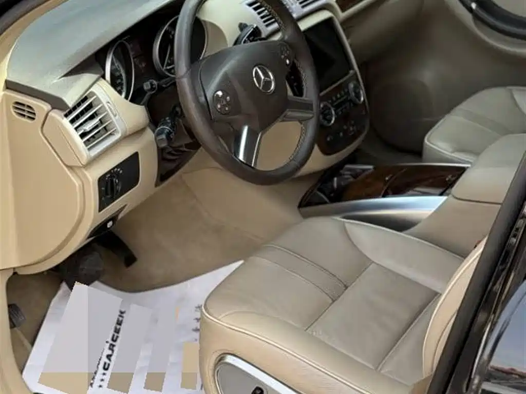Mercedes-Benz R-Class 2010 R 350 L 4MATIC фото 4