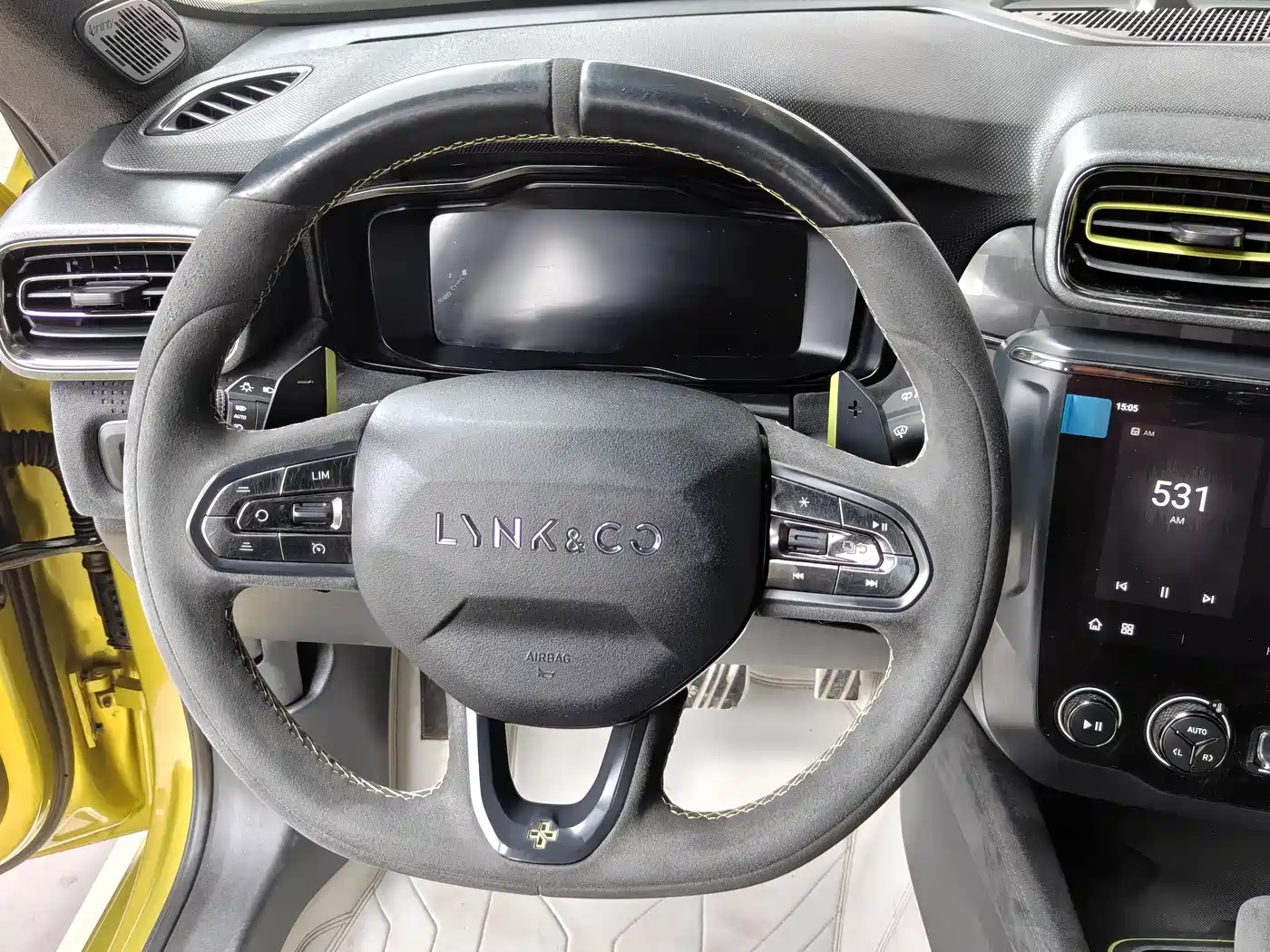 Lynk & Co 03 2020 03+ 2.0TD Auto Wind Hunter Edition фото 12