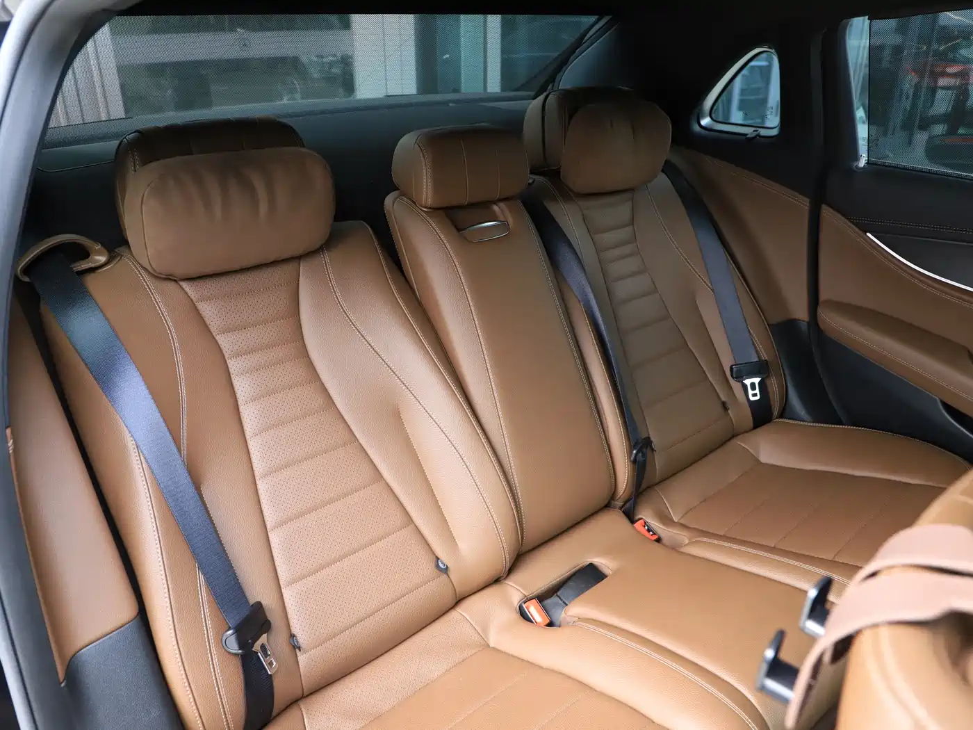 Mercedes-Benz E-Class 2021 Facelift E 300 L Sport Luxury фото 28