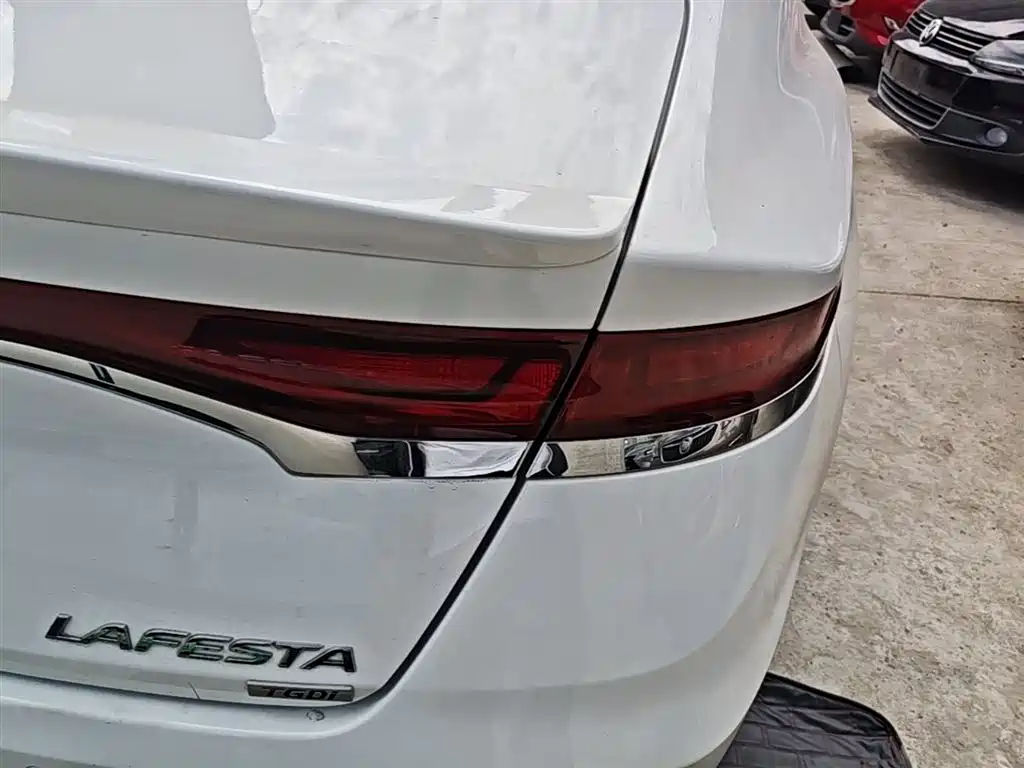 Hyundai Fista 2019 280TGDi Sport Edition China VI фото 8