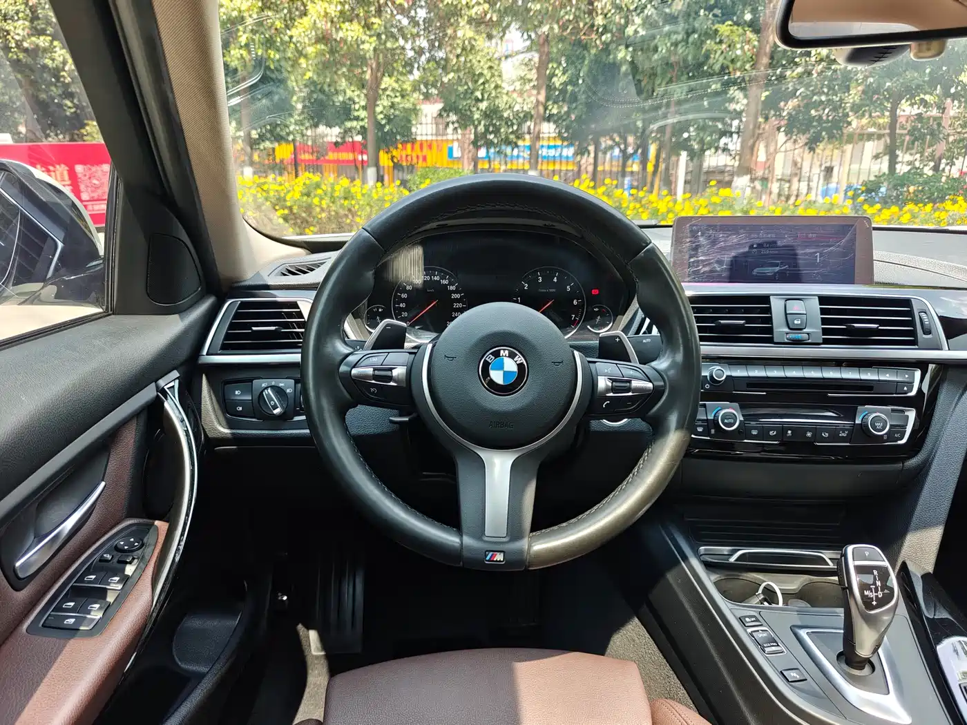 BMW 3 Series 2019 320Li M Sport Package фото 11