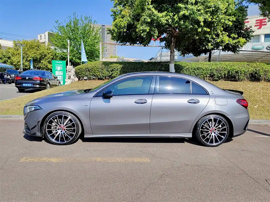 MERCEDES-BENZ A CLASS AMG