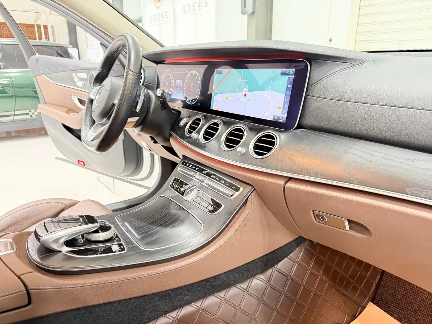Mercedes-Benz E-Class 2018 E 200 L Sport фото 7