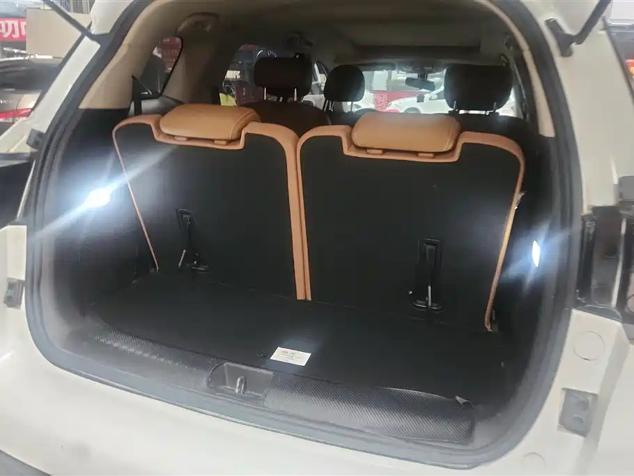 BYD Song MAX 2018 1.5T Auto Smart Connected Elite 6-Seater фото 4