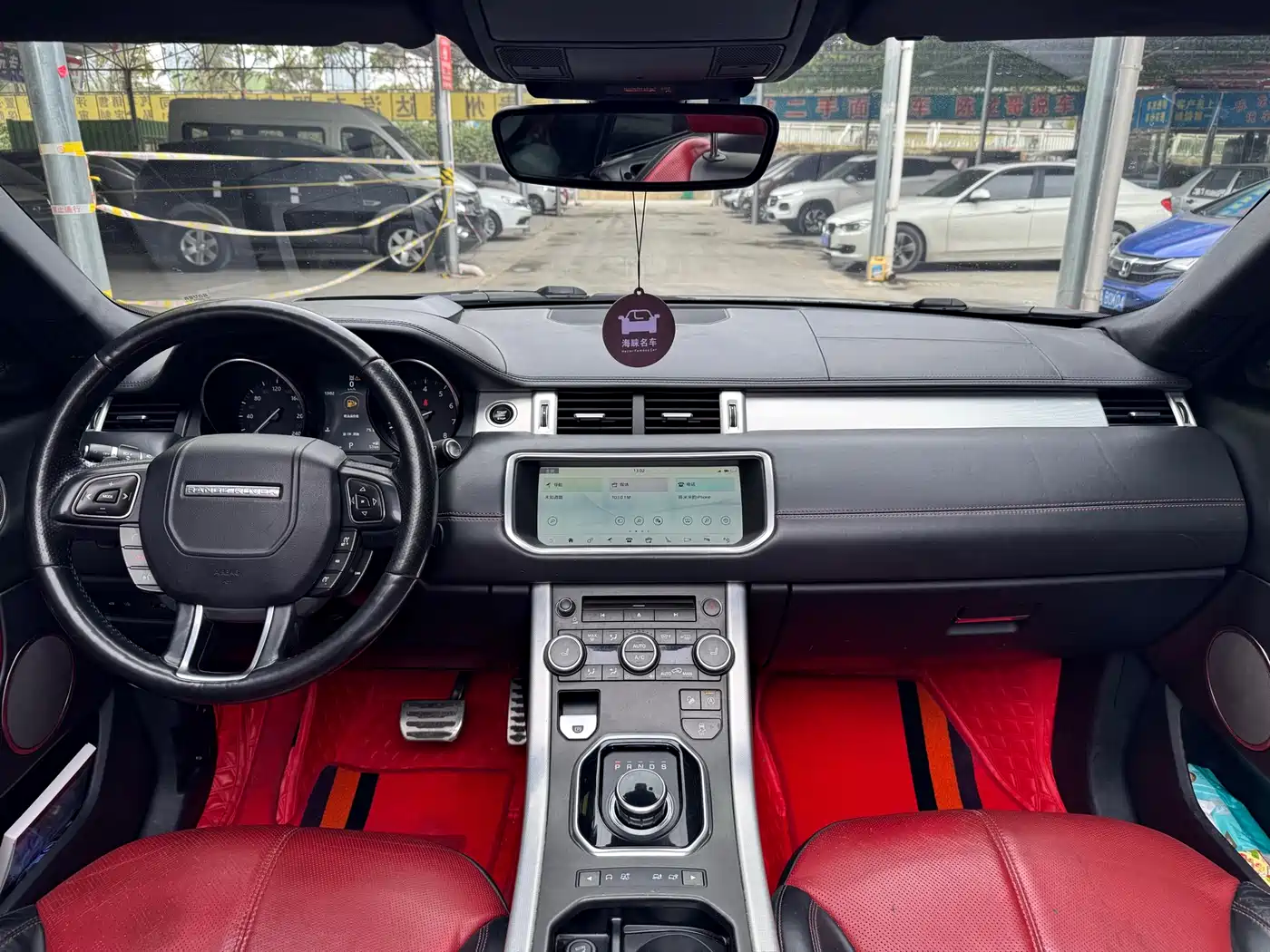 Land Rover Range Rover Evoque (Import) 2017 2.0T Convertible фото 9