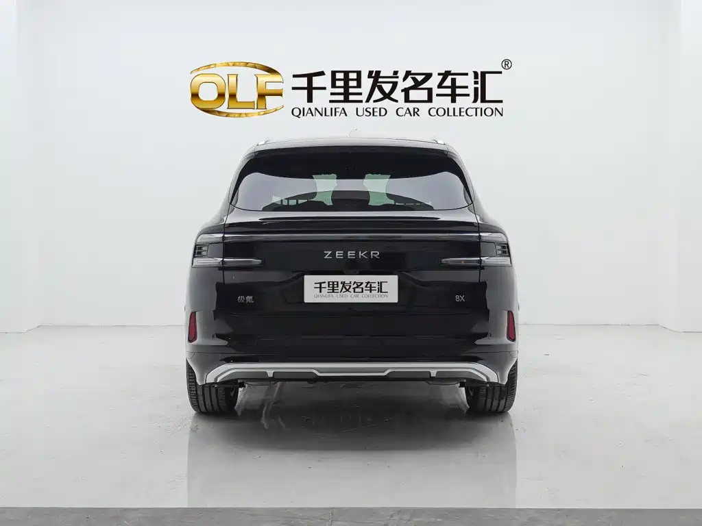 ZEEKR 8X 2026