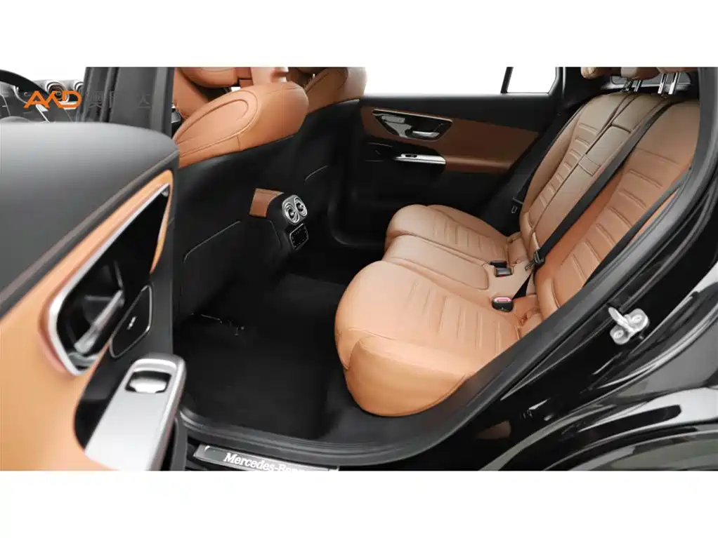 Mercedes-Benz GLC 2024 Facelift GLC 260 L 4MATIC Luxury 5-seater фото 7