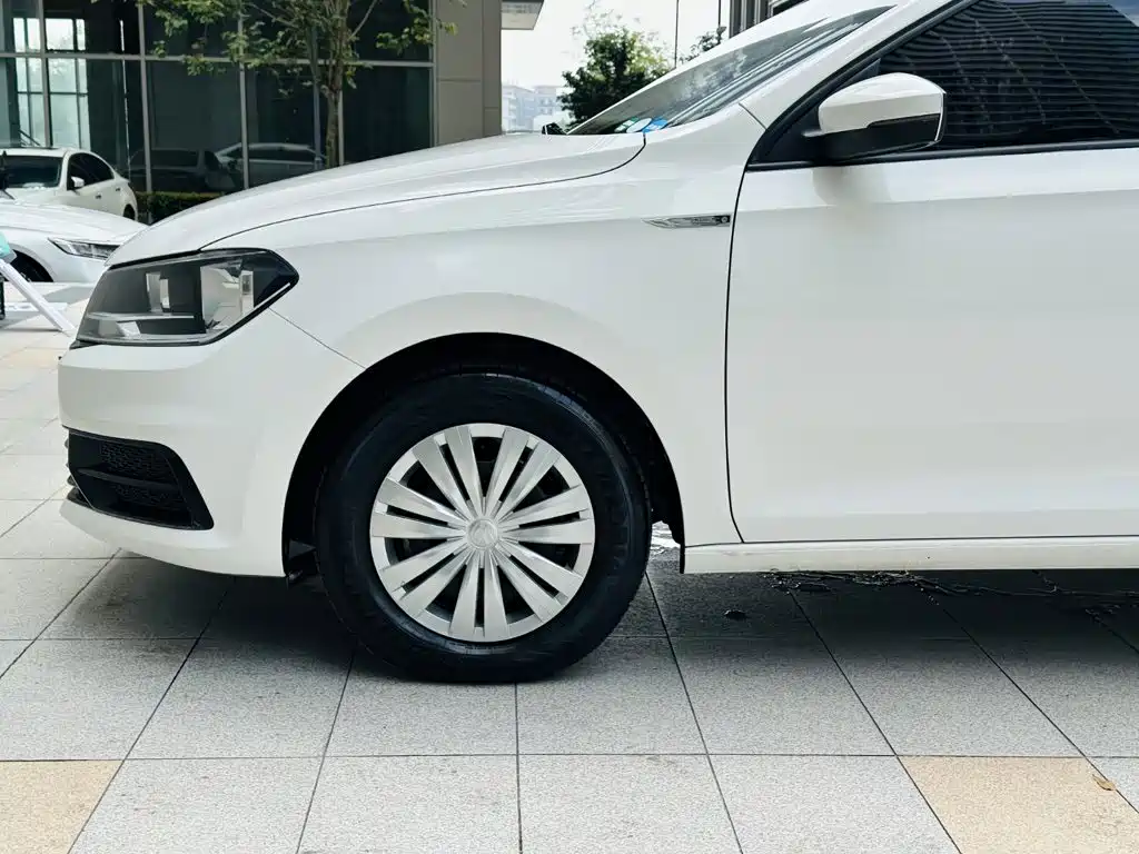 Фото 21 - Volkswagen Santana