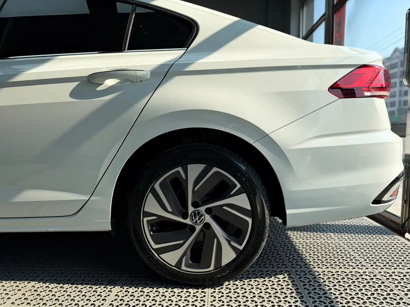 Volkswagen Bora 2023 280TSI DSG Prestige Edition фото 9