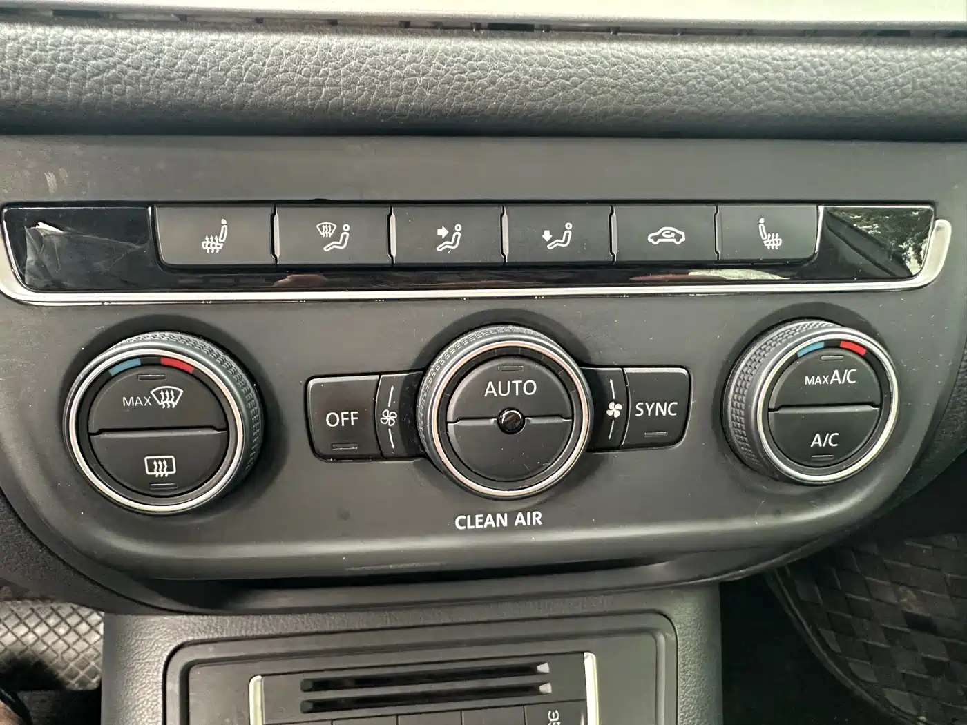 Volkswagen Tiguan 2016 Model 300TSI Automatic 4WD Luxury Edition фото 18