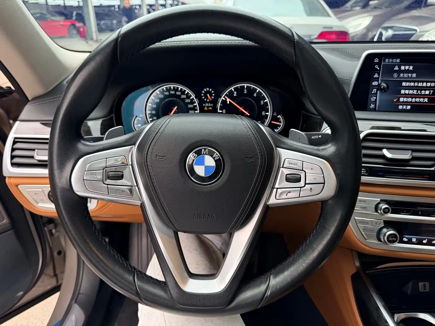 BMW 7 Series 2016 740Li Leading Edition фото 14