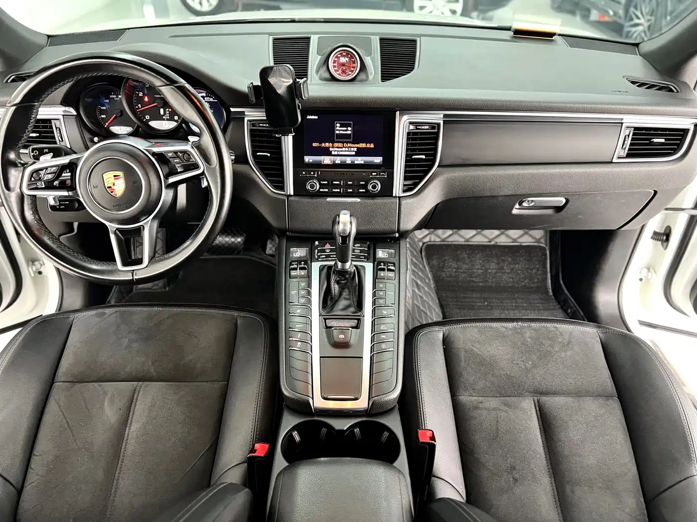 Porsche Macan 2017 Macan 2.0T фото 11