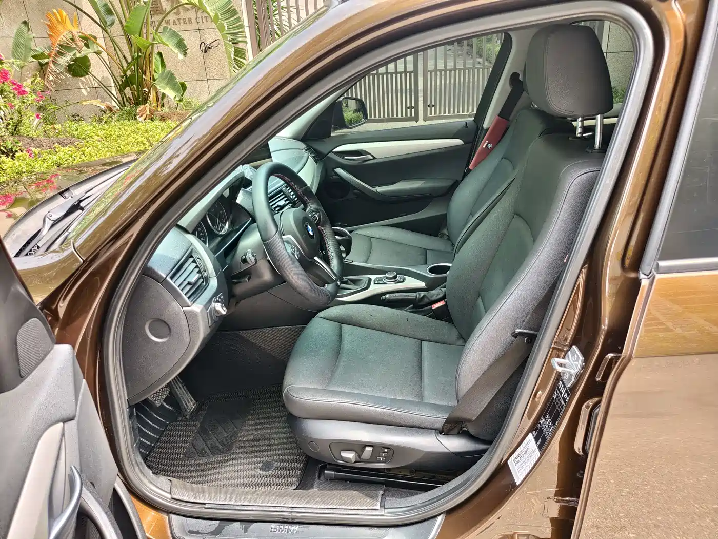 BMW X1 (Import) 2012 sDrive18i Luxury фото 8