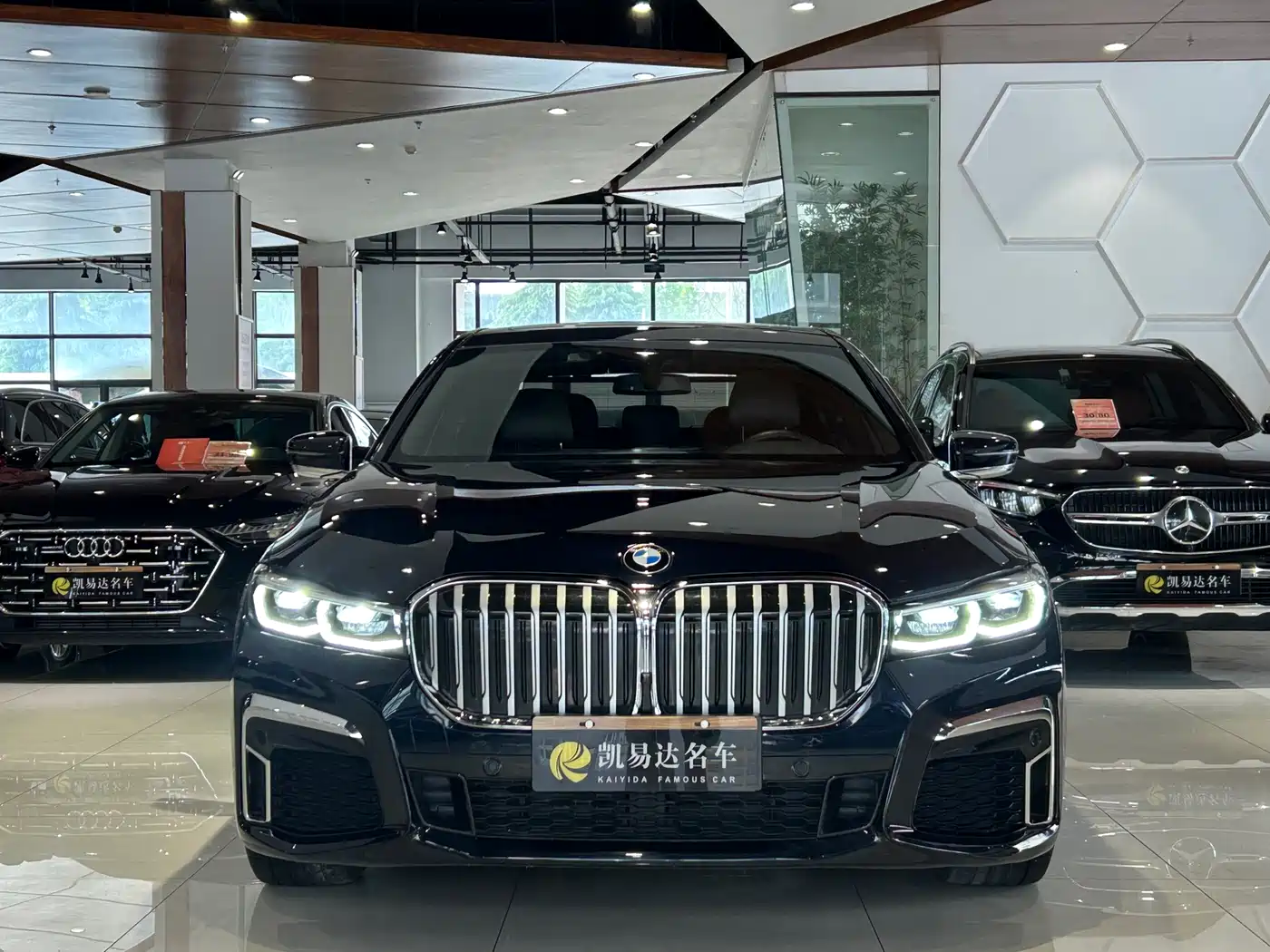 BMW 7 Series 2021 Model 730Li M Sport Package фото 2