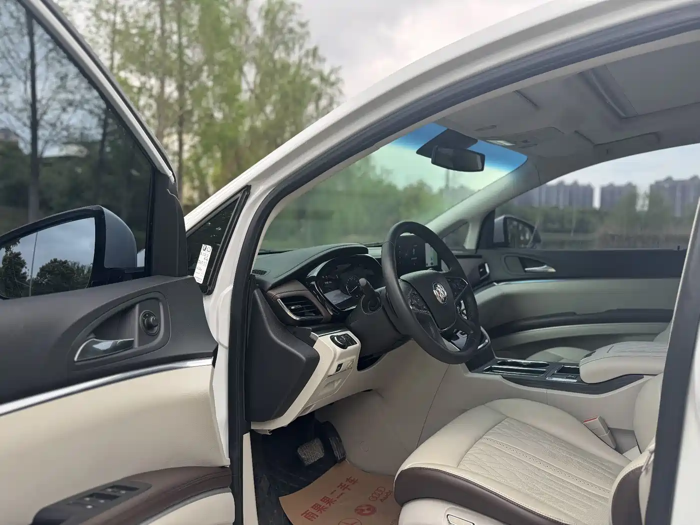 BUICK GL8
