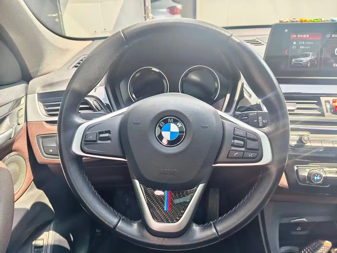 BMW X1 2022 sDrive20Li Fashion фото 12