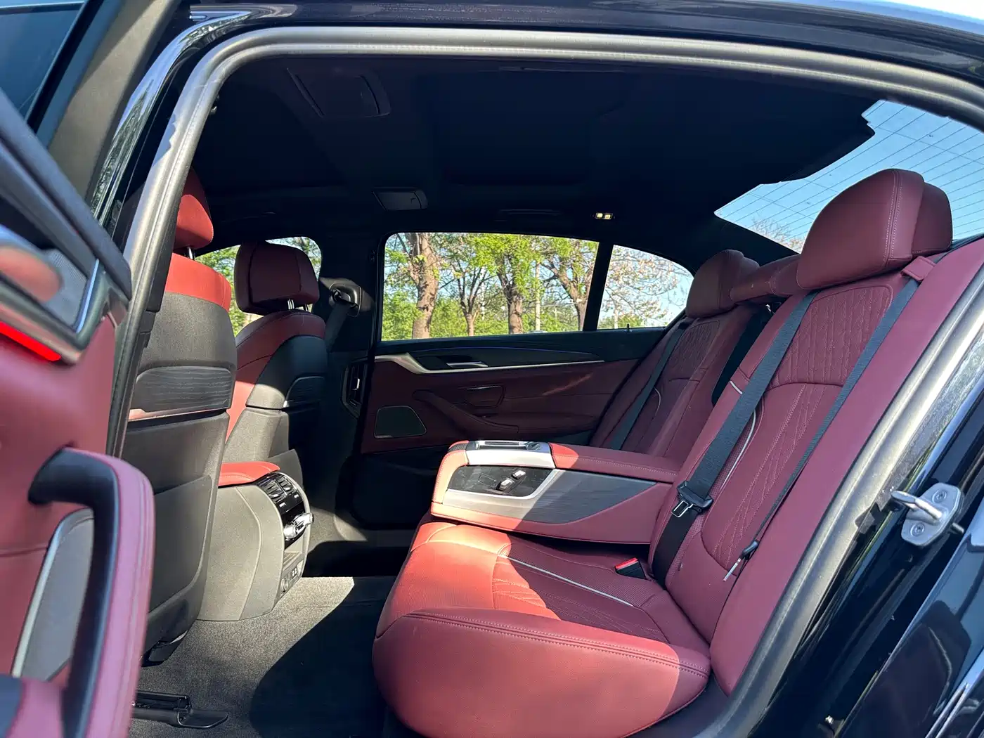BMW 5 Series 2021 530Li Premium M Sport Package фото 12