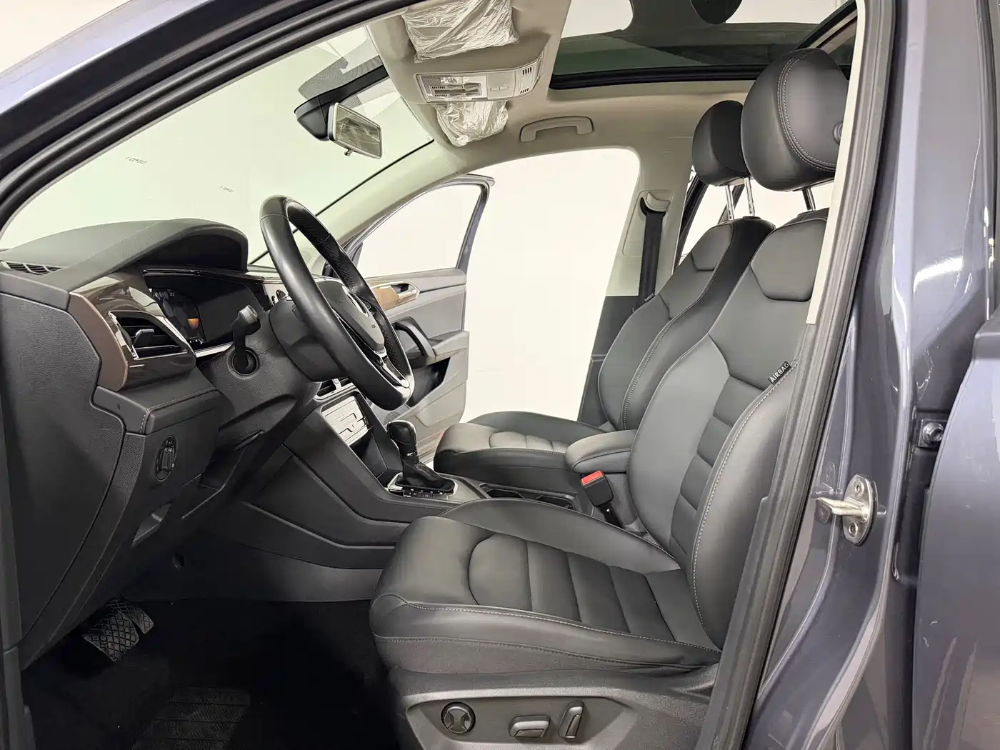 Volkswagen Tharu 2021 Model 280TSI 2WD Luxury Edition фото 6