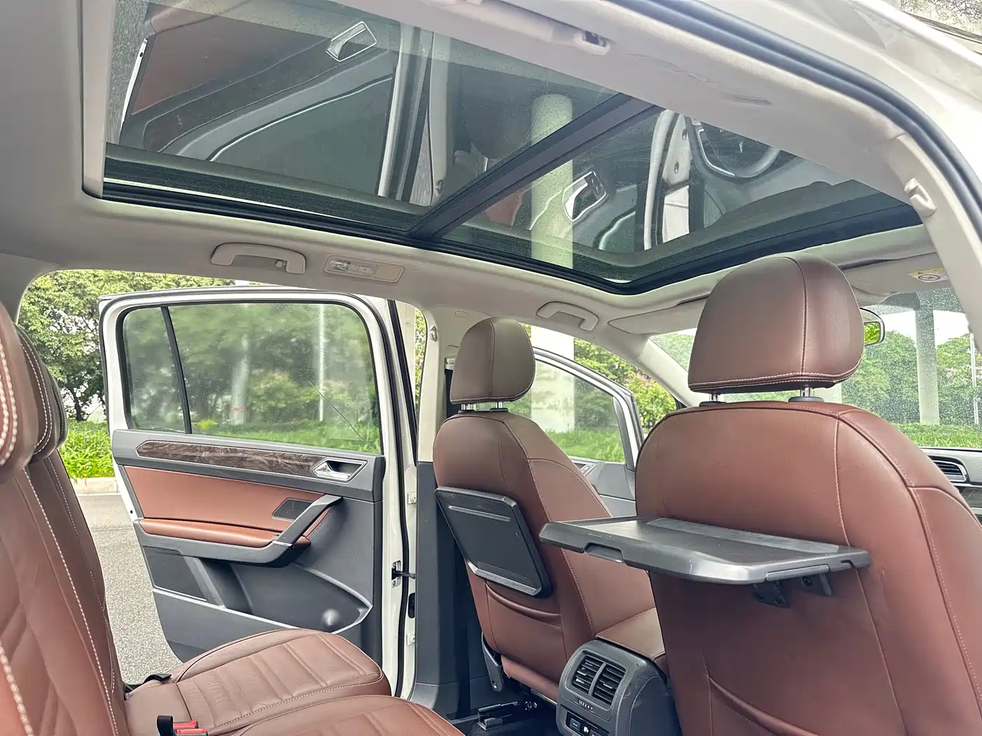 Volkswagen Touran 2016 Touran L 280TSI DSG Luxury фото 11