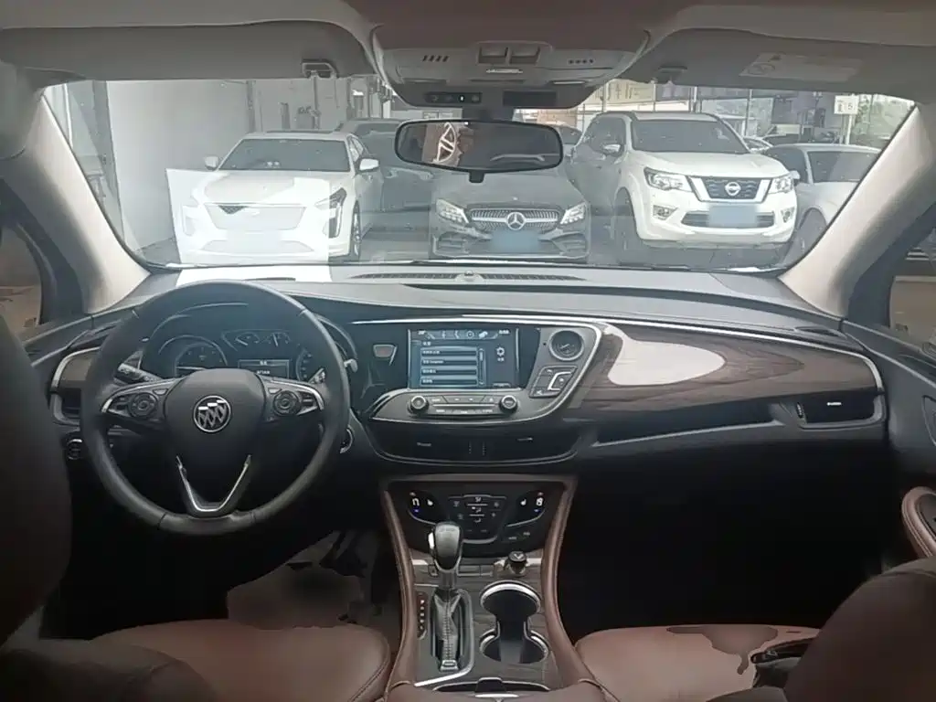 Фото 6 - Buick Envision Plus