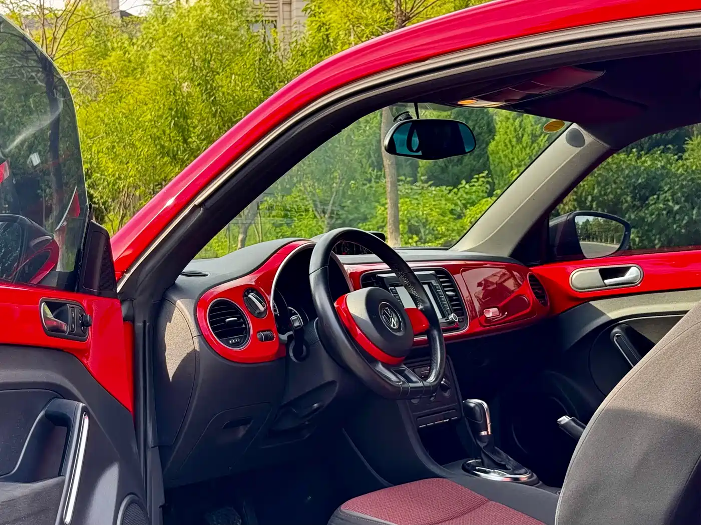 Volkswagen Beetle 2014 1.4TSI Fashion Edition фото 6