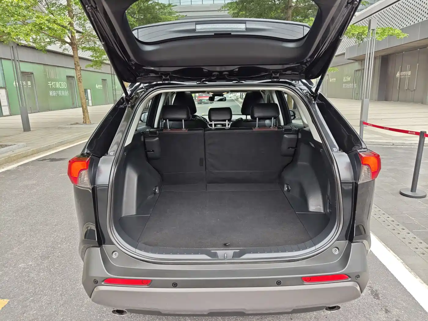 Toyota RAV4 Rongfang 2022 2.0L CVT 2WD Trend Edition фото 27
