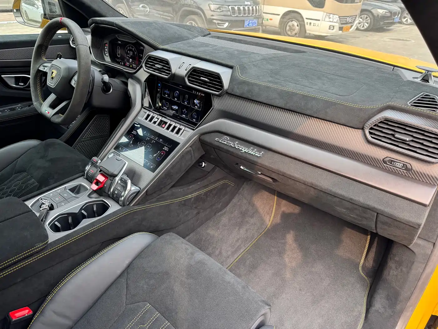 Lamborghini Urus 2022 4.0T V8 Performante фото 14