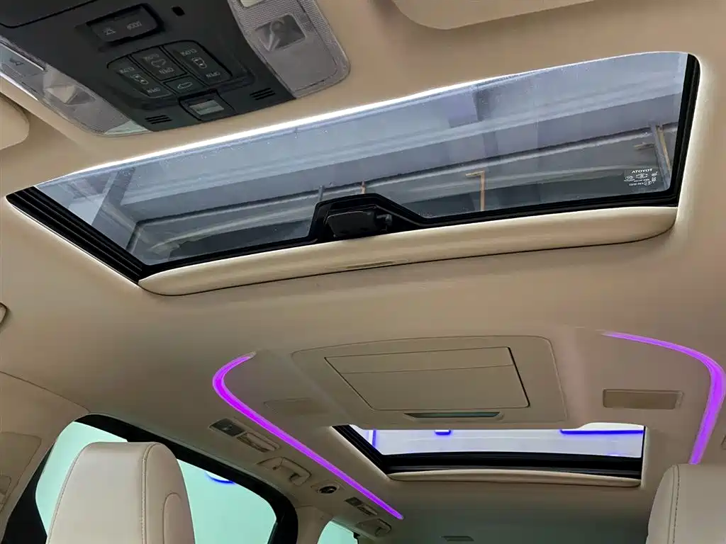 Toyota Alphard 2020 Hybrid 2.5L Premium Edition фото 12