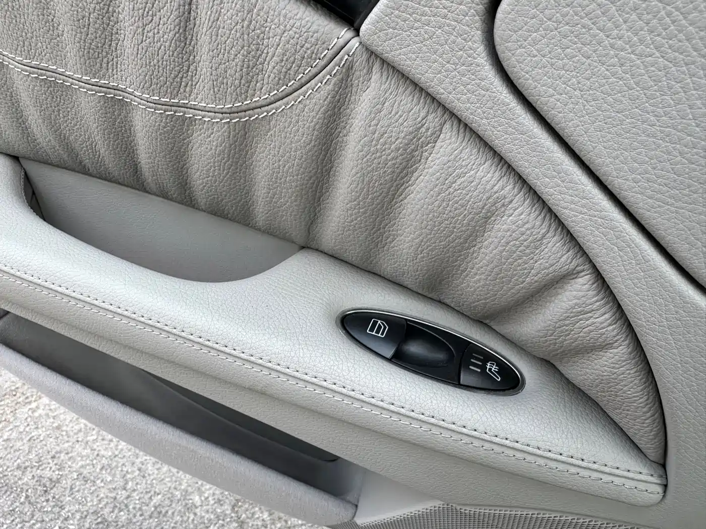 Mercedes-Benz E-Class 2005 E 280 фото 21