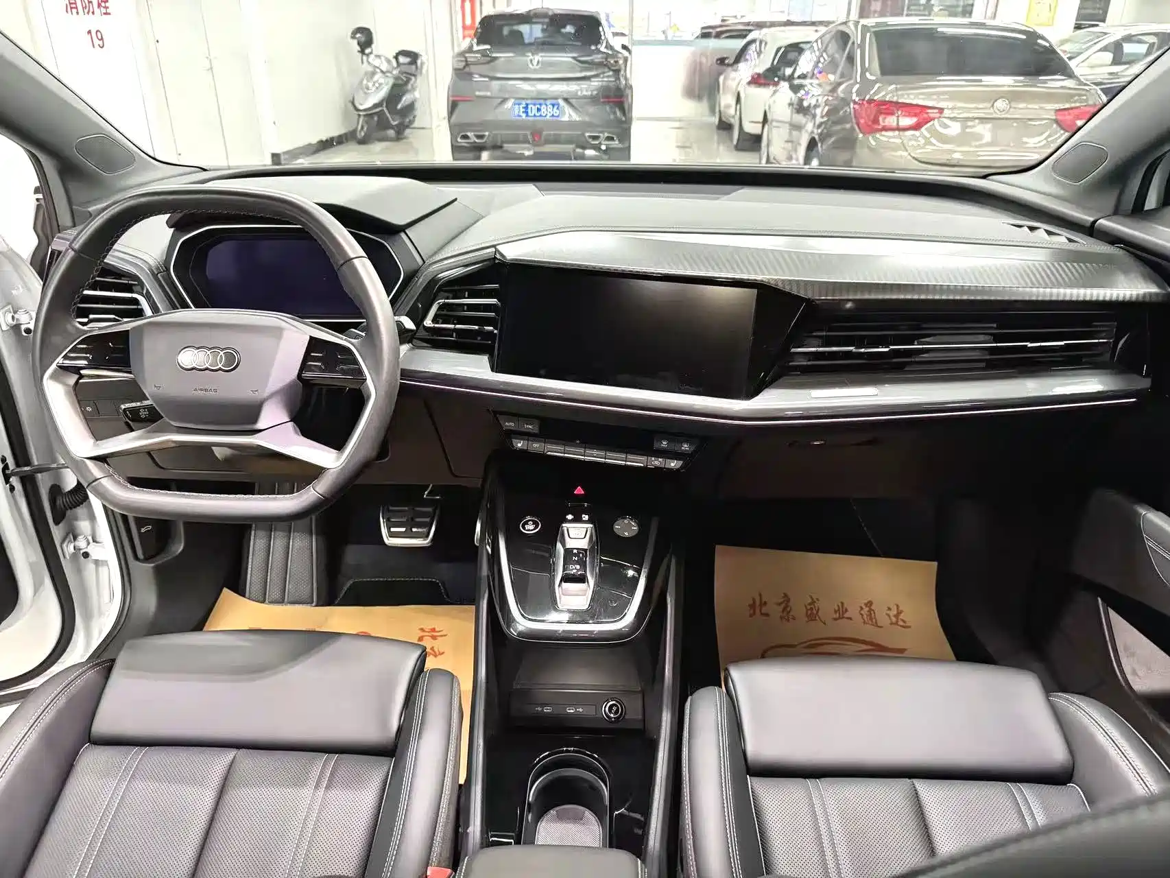 صورة 12 - Audi Q4 e-tron