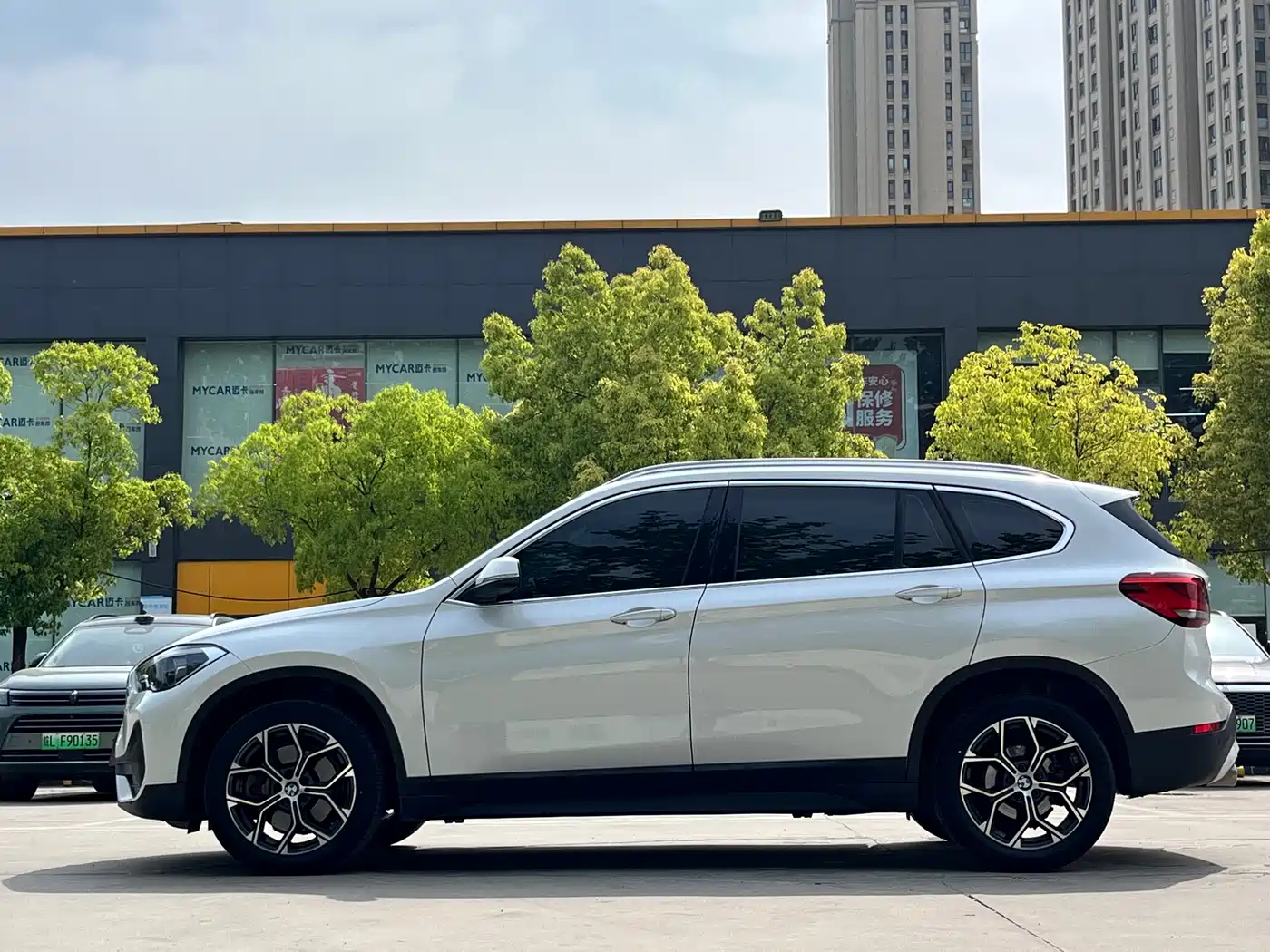 BMW X1 2020 sDrive25Li Leading Model фото 8