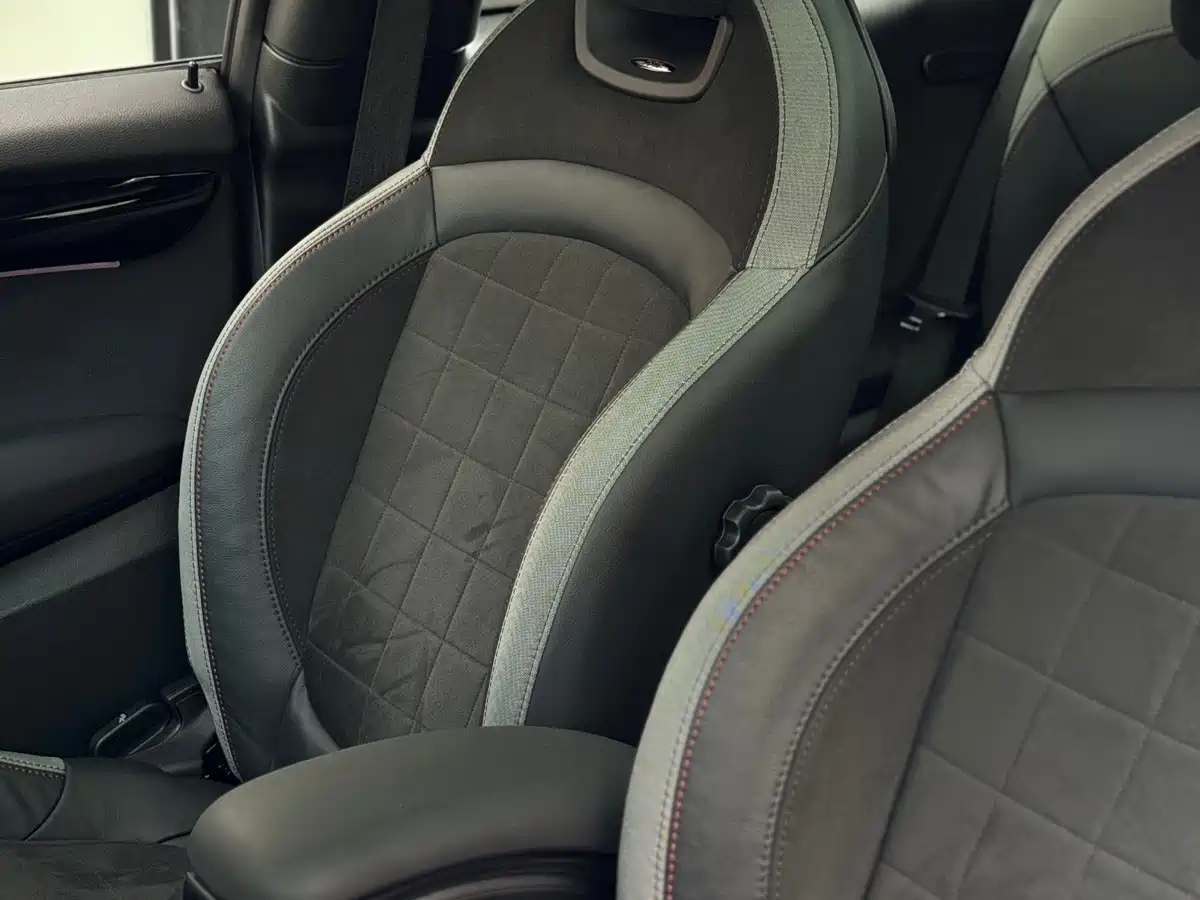 Photo 11 - MINI JCW
