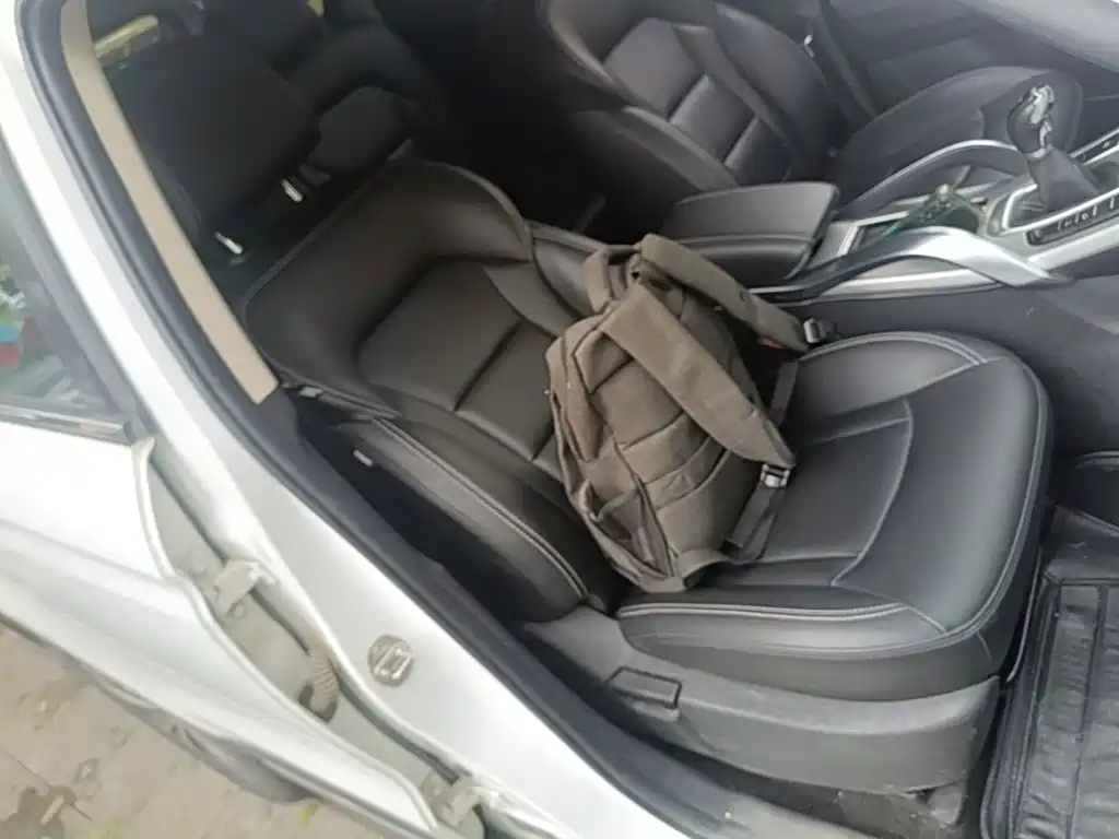 Geely Boyue 2016 2016 2.0L Manual Smart Connectivity