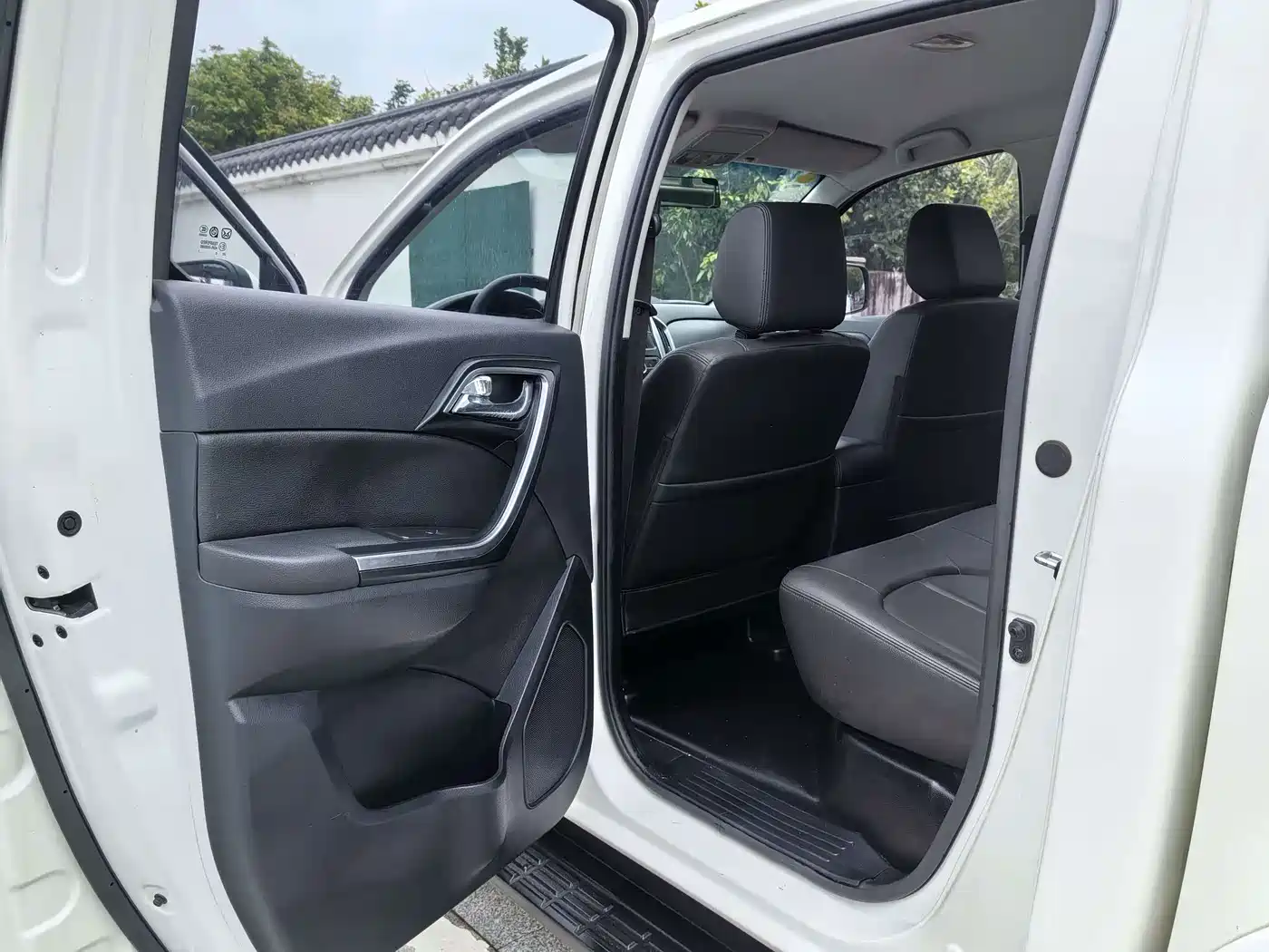 Jiangling Yuhu 3 2020 2018 2.5T Diesel 2WD Luxury Standard Wheelbase
