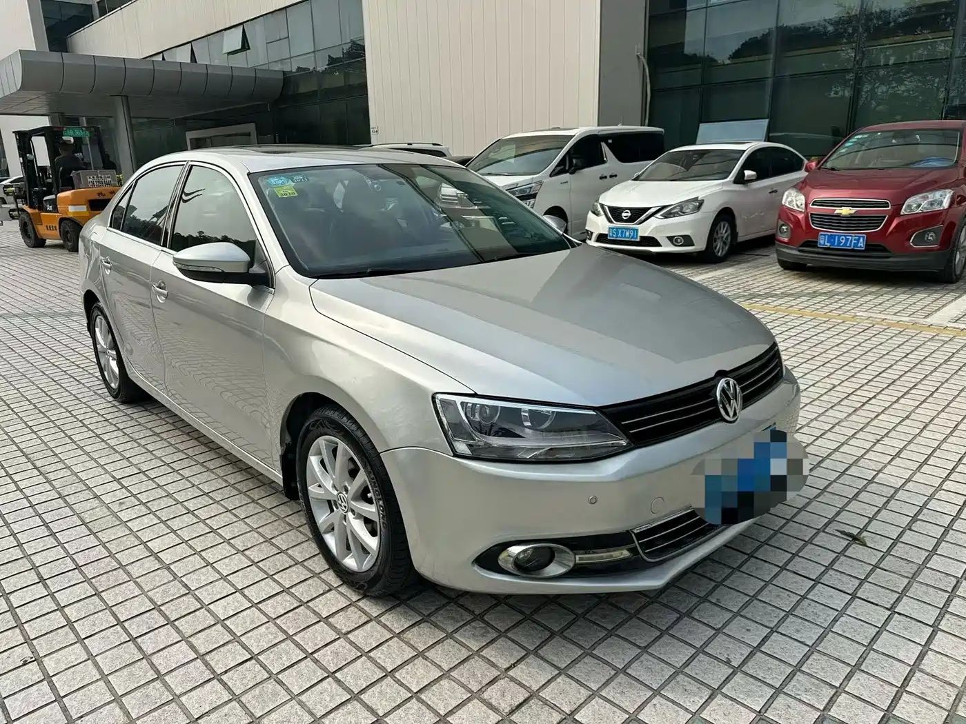 Volkswagen Sagitar 2012 1.6L Automatic Comfort Type
