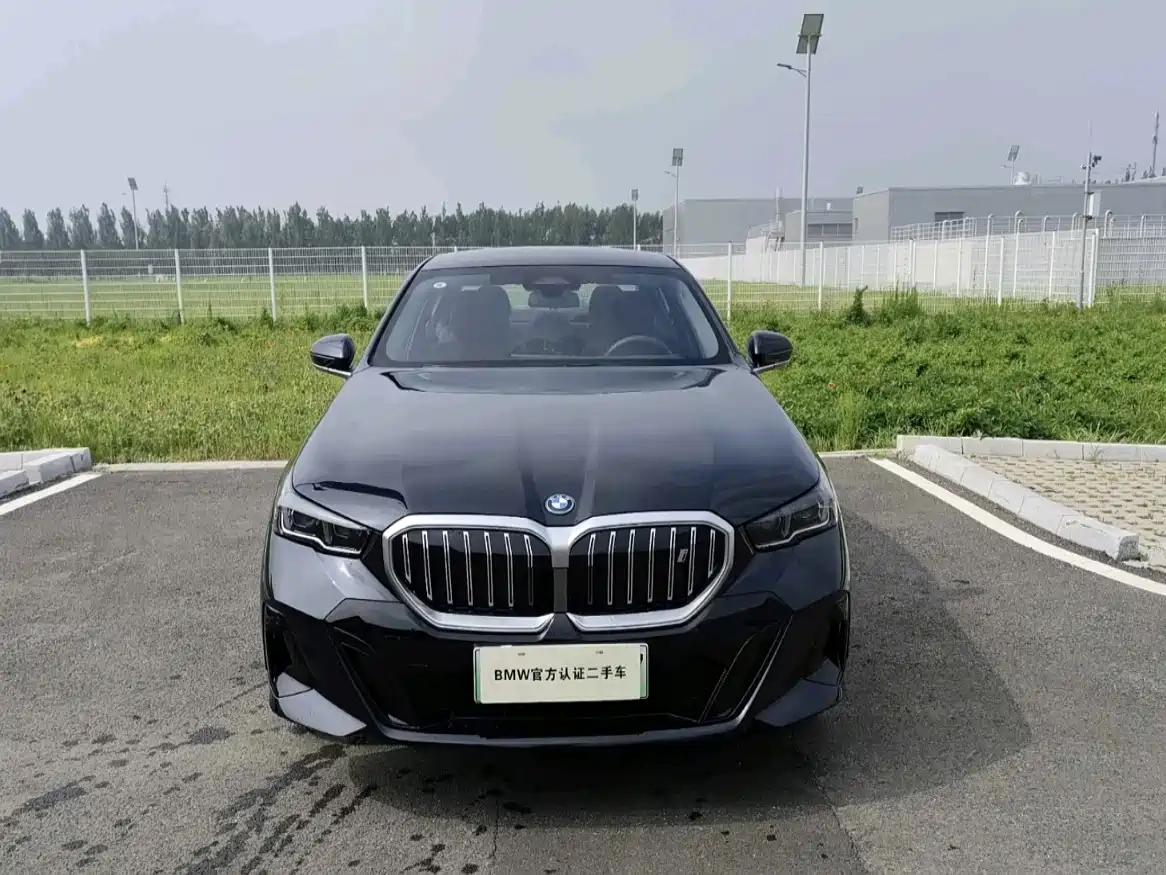 BMW i5 2025 2025 eDrive 35L M Sport Package